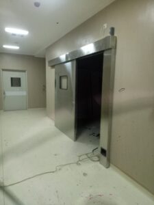 pintu hermetic: meningkatkan keamanan dan kebersihan dalam ruang operasi rumah sakit