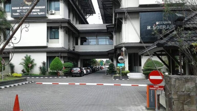 sistem palang parkir manless (42)