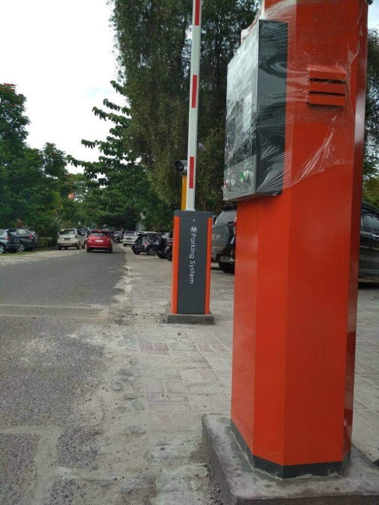 sistem palang parkir sekolah atau kampus (2)