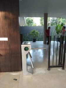 tripod turnstile wisata atau wahana