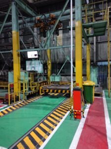 Sistem Parkir Otomatis Surabaya: Solusi Modern untuk Mengatasi Masalah Parkir Pendahuluan: Apakah Anda sering mengalami kesulitan dalam mencari tempat parkir yang aman dan nyaman di Surabaya? Jika iya, maka Anda tidak sendirian. Masalah parkir yang sering terjadi di kota ini telah menjadi perhatian banyak orang. Namun, kini ada solusi modern yang dapat mengatasi masalah ini, yaitu Sistem Parkir Otomatis Surabaya. Dalam artikel ini, kami akan menjelaskan lebih lanjut tentang sistem parkir ini dan bagaimana hal itu dapat menjadi solusi yang efektif. Daftar Isi: 1. Apa itu Sistem Parkir Otomatis Surabaya? 2. Bagaimana Sistem Parkir Otomatis Surabaya Bekerja? 3. Keuntungan Menggunakan Sistem Parkir Otomatis Surabaya a. Menghemat Waktu dan Tenaga b. Meningkatkan Keamanan Parkir c. Mengurangi Kemacetan Lalu Lintas 4. Cara Menggunakan Sistem Parkir Otomatis Surabaya 5. Harga dan Layanan Sistem Parkir Otomatis Surabaya 6. Kesimpulan Subjudul dan Paragraf Utama: 1. Apa itu Sistem Parkir Otomatis Surabaya? Sistem Parkir Otomatis Surabaya adalah sebuah teknologi canggih yang memungkinkan pengguna untuk melakukan parkir dengan mudah dan efisien. Sistem ini menggunakan perangkat keras dan perangkat lunak yang terhubung secara otomatis, sehingga pengguna dapat dengan cepat menemukan tempat parkir yang tersedia dan membayar biaya parkir dengan cara yang praktis. 2. Bagaimana Sistem Parkir Otomatis Surabaya Bekerja? Sistem Parkir Otomatis Surabaya menggunakan sensor dan perangkat lunak yang terhubung dengan CCTV untuk mendeteksi ketersediaan tempat parkir. Pengguna dapat melihat informasi tentang tempat parkir yang tersedia melalui aplikasi seluler atau layar informasi yang terpasang di tempat parkir. Setelah menemukan tempat parkir yang diinginkan, pengguna dapat membayar biaya parkir melalui aplikasi seluler atau menggunakan kartu pembayaran yang terintegrasi dengan sistem. 3. Keuntungan Menggunakan Sistem Parkir Otomatis Surabaya a. Menghemat Waktu dan Tenaga Dengan menggunakan Sistem Parkir Otomatis Surabaya, pengguna tidak perlu lagi mencari tempat parkir secara manual. Mereka dapat dengan cepat menemukan tempat parkir yang tersedia melalui aplikasi seluler atau layar informasi. Selain itu, pembayaran biaya parkir juga dapat dilakukan dengan mudah dan cepat. b. Meningkatkan Keamanan Parkir Sistem Parkir Otomatis Surabaya dilengkapi dengan sistem pengawasan CCTV yang dapat memantau keamanan tempat parkir. Hal ini dapat membantu mencegah tindakan kriminal seperti pencurian atau vandalisme. Selain itu, pengguna juga dapat merasa lebih aman karena tidak perlu meninggalkan kendaraan mereka di tempat parkir yang tidak aman. c. Mengurangi Kemacetan Lalu Lintas Dengan adanya Sistem Parkir Otomatis Surabaya, pengguna dapat dengan cepat menemukan tempat parkir yang tersedia. Hal ini dapat mengurangi kemacetan lalu lintas yang disebabkan oleh kendaraan yang mencari tempat parkir. Selain itu, sistem ini juga dapat membantu mengatur aliran lalu lintas di area parkir, sehingga mengurangi kebingungan dan kecelakaan yang mungkin terjadi. Cara Menggunakan Sistem Parkir Otomatis Surabaya: Untuk menggunakan Sistem Parkir Otomatis Surabaya, pengguna hanya perlu mengunduh aplikasi seluler yang tersedia di platform Android atau iOS. Setelah mengunduh aplikasi, pengguna dapat membuat akun dan mulai menggunakan sistem untuk mencari tempat parkir dan membayar biaya parkir. Harga dan Layanan Sistem Parkir Otomatis Surabaya: Harga dan layanan Sistem Parkir Otomatis Surabaya dapat bervariasi tergantung pada lokasi dan fasilitas yang digunakan. Untukmendapatkan informasi lebih lanjut mengenai harga dan layanan Sistem Parkir Otomatis Surabaya, Anda dapat mengunjungi website resmi mereka di msmparking.com. Kesimpulan: Sistem Parkir Otomatis Surabaya adalah solusi modern yang efektif untuk mengatasi masalah parkir di Surabaya. Dengan menggunakan teknologi canggih, sistem ini dapat membantu pengguna menemukan tempat parkir dengan mudah, menghemat waktu dan tenaga, meningkatkan keamanan parkir, serta mengurangi kemacetan lalu lintas. Jika Anda ingin mengalami kemudahan dan kenyamanan dalam melakukan parkir di Surabaya, jangan ragu untuk menggunakan Sistem Parkir Otomatis Surabaya! Hubungi tim kami untuk informasi lebih lanjut atau kunjungi msmparking.com.