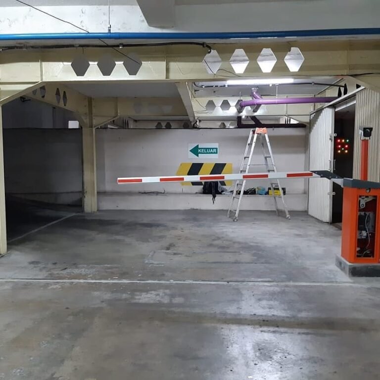 palang parkir otomatis