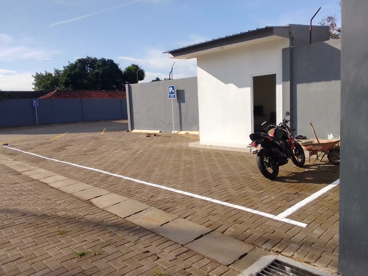 cat marka parking 2