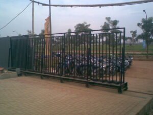 Pintu Pagar Otomatis atau Automatic Gate: Solusi Praktis untuk Keamanan dan Akses Kendaraan di Berbagai Kota di Indonesia