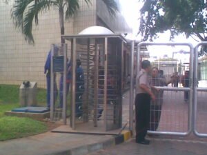 Solusi Parkir Terbaik di Pontianak : Palang Parkir Pontianak