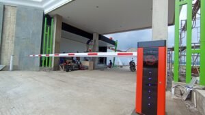 Pemasangan Palang Parkir Otomatis Perumahan Almas 3 Bandung