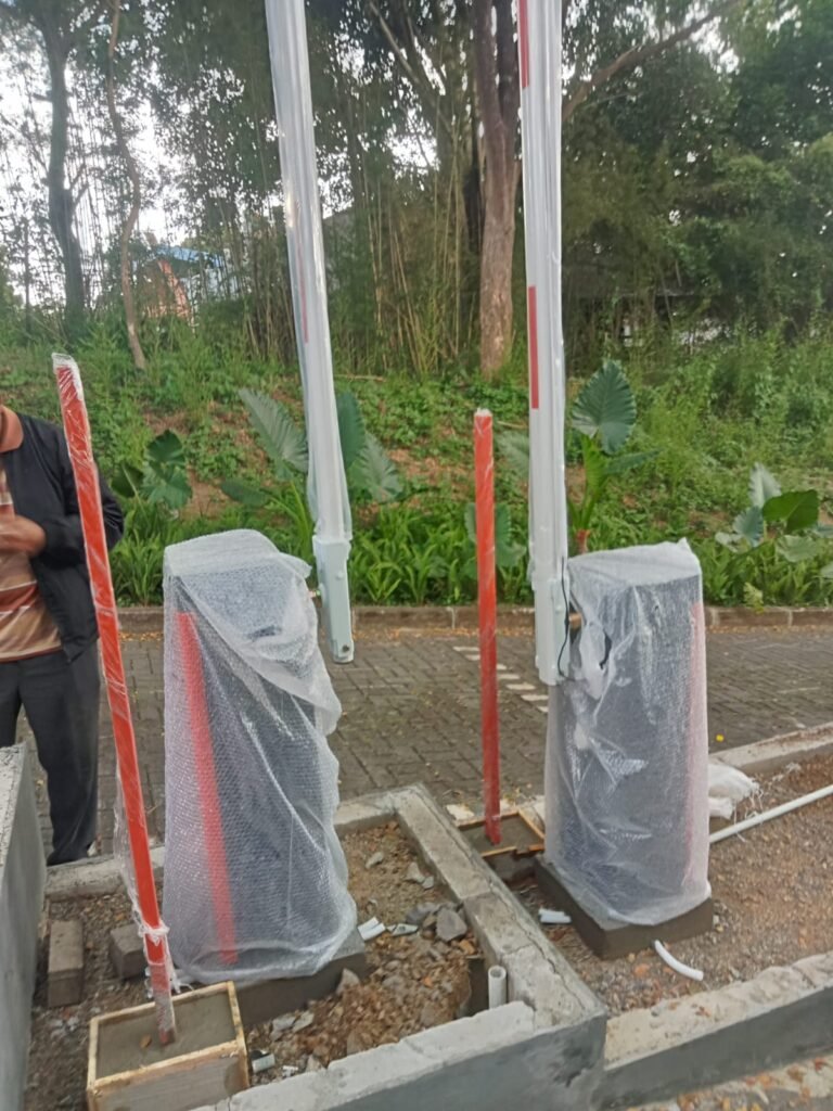 Progres Pemasangan Sistem Parkir Otomatis Manless Cashless Tap and Go di Dago Square Bandung (4)