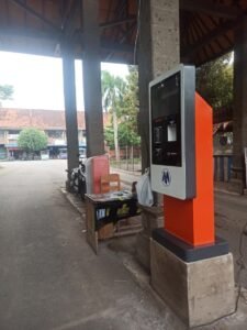 PT MSM Tiga Matra satria Palang parkir ()