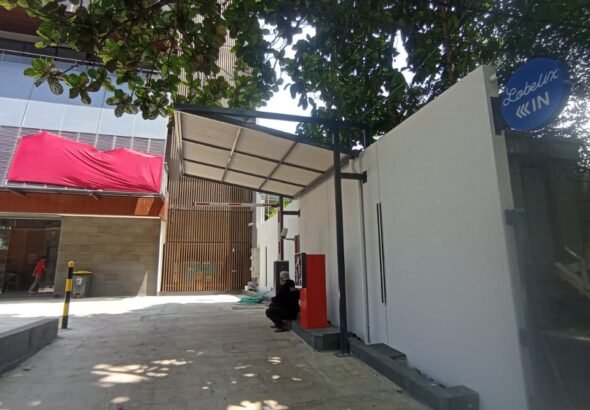 sistem palang parkir nontunai ()