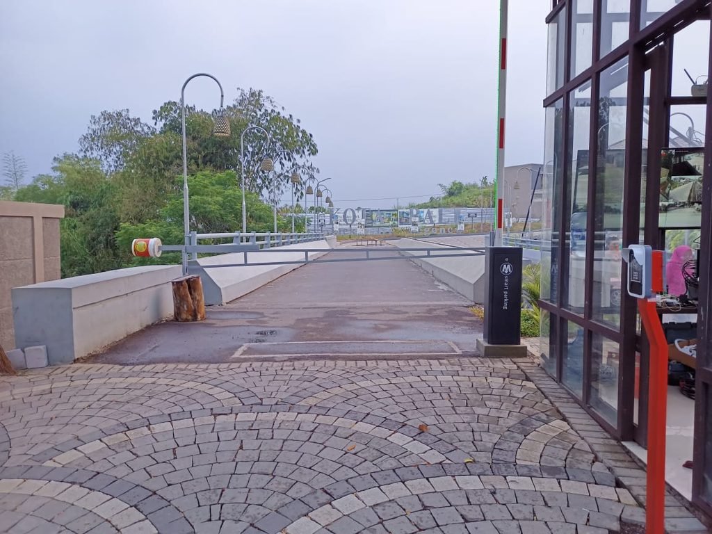Palang parkir perumahan ()